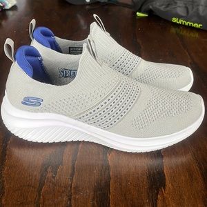 Sketchers slip on shoes